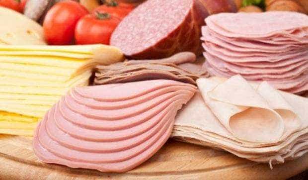 Alertă alimentară: aditivii din mezeluri ar putea cauza diabet de tip 2