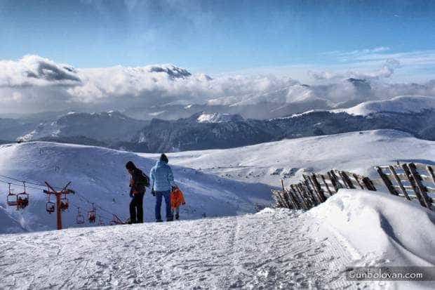 Turişti coborâţi de urgenţă de la Cota 2000