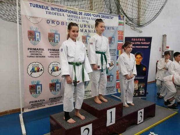 Medalii pentru CS Mioveni la Cupa Drobeta la judo
