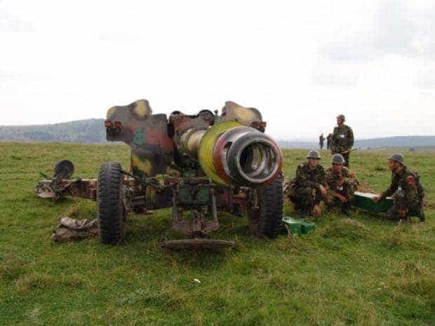 România va produce sisteme militare terestre, pulberi şi explozibili