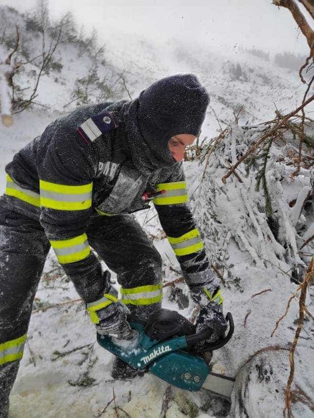 La Cabana Capra au fost şi mulţi copii! Evacuarea a 57 de turişti – misiune îndeplinită!