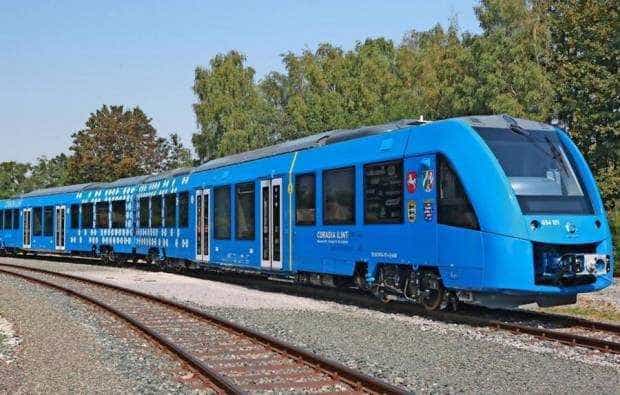 Licitația pentru cele 12 trenuri cu hidrogen finanțate din PNRR a fost anulată din lipsă de oferte