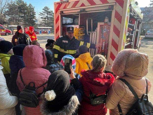 16 copii, în vizită la Detașamentul de Pompieri Pitești