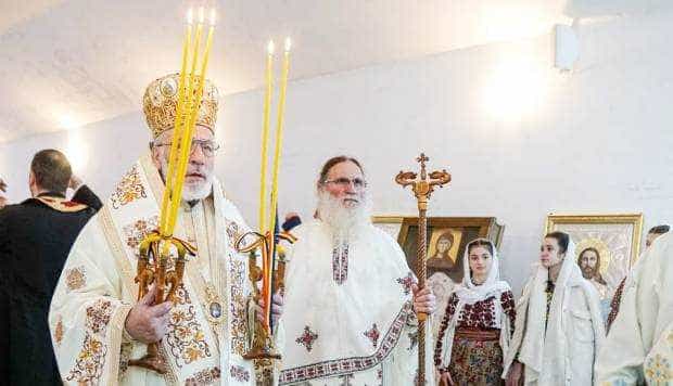 Constantin Onu, apariţie inedită cu sceptrul episcopal în mână