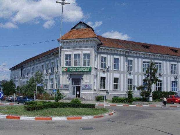 Fonduri de la Ministerul Dezvoltării pentru consolidarea și reabilitarea clădirii Centrului de Diagnostic și Tratament Pitești