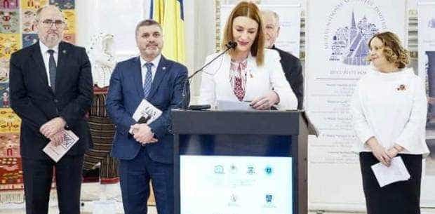 Senatorul Dănuț Bica, prezent la o expoziție-atelier inedită la Palatul Parlamentului