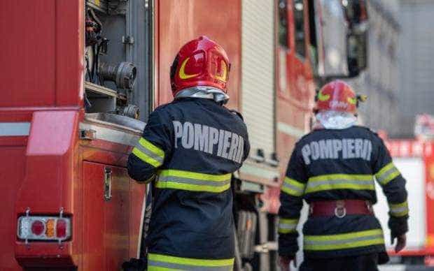 Pompierii argeșeni, acțiune la Colegiul „I.C. Brătianu” Pitești