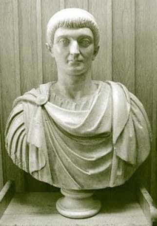 7 Martie 321: Împăratul roman Constantin cel Mare decretează ca zi de repaus săptamânal ziua Soarelui (Duminica)