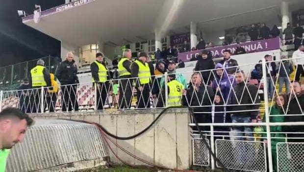 Suporterii FC Argeș au răbufnit: „Să-ți fie rușine! Uite, băieții ăștia, să pună mâna la treabă că nu sunt transpirați”