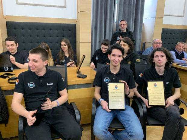 Reprezentanții României la Campionatul Mondial de Robotică, premiați de municipalitatea Pitești