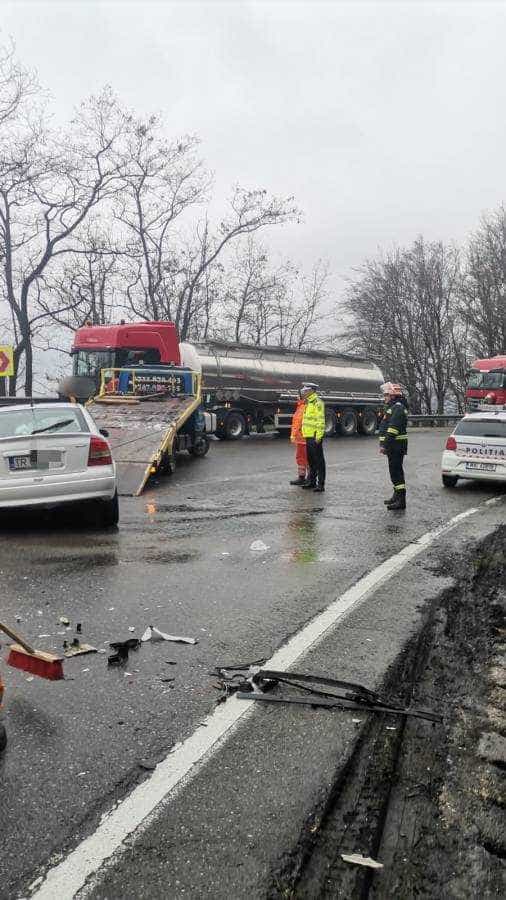 Update. Cum s-a petrecut accidentul de pe DN 7, de la Dedulești