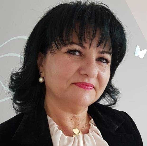Daniela Irimia, directoarea Școlii Nr. 1 Costești, a demisionat