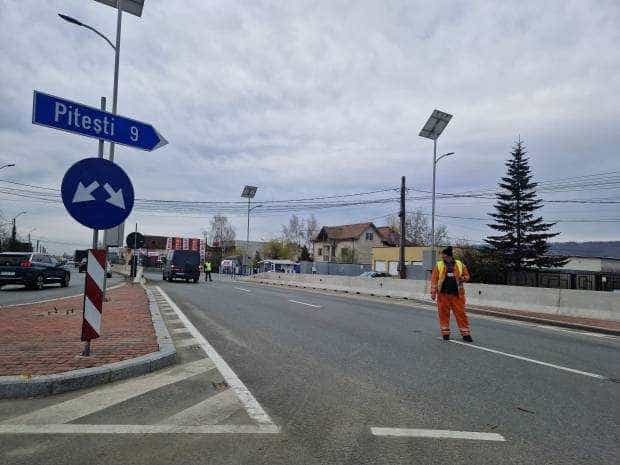 Drumarii, acuzați că au lăsat o lucrare baltă la Mărăcineni! „După Paște, în patru-cinci zile se rezolvă”