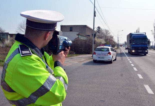 Șuici: Depistați de polițiști la volan cu peste 150 km/h