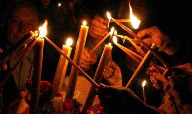 BOR: Sfânta Lumină va fi adusă de la Ierusalim sâmbătă seară