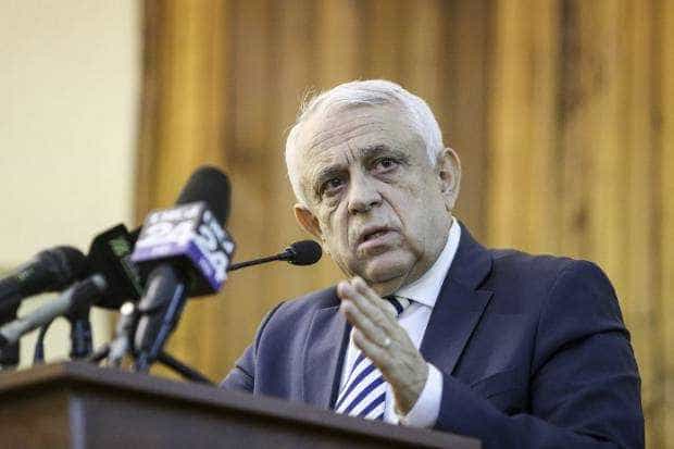 Petre Daea rămâne ministrul Agriculturii. Moțiunea împotriva sa a fost respinsă