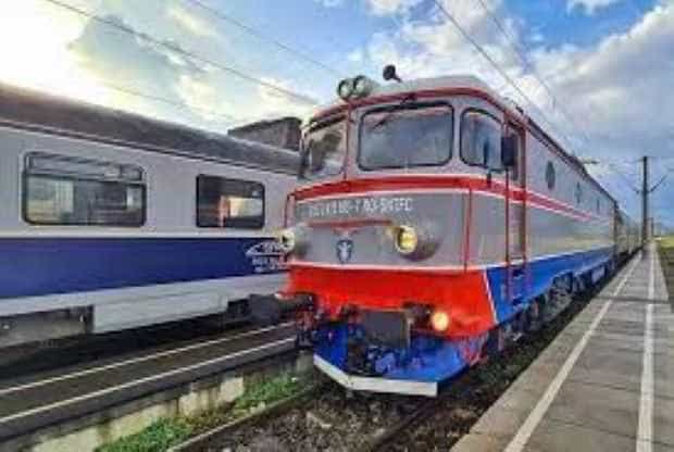 CFR suplimentează numărul trenurilor spre Litoral în minivacanța de 1 mai