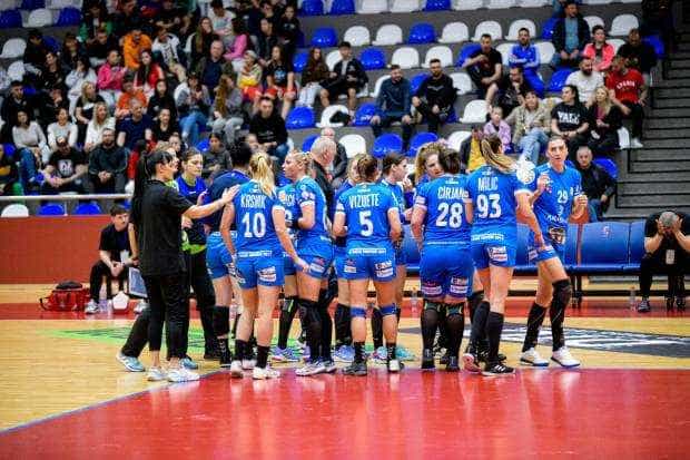 Partidă decisivă pentru handbalistele din Mioveni. Suporterii sunt așteptați la Sala Sporturilor