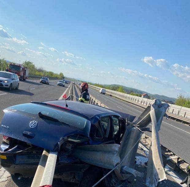 Accident pe A1. Au intervenit pompierii 