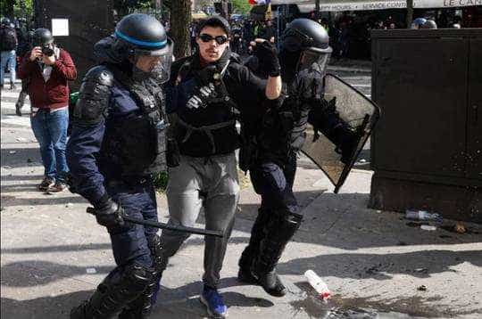 2,3 milioane de persoane au manifestat în Franţa de 1 Mai, anunţă Confederaţia Generală a Muncii