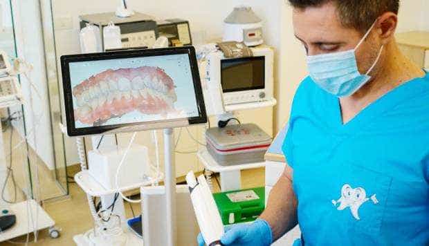 Clinica de medicină dentară Dr. TEO – Zâmbim oricând împreună! Faţetele dentare