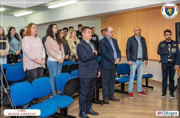 Simpozion dedicat zilei de 9 mai la Muzeul Județean Argeș