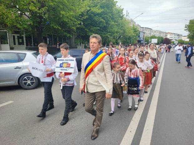 Și comuna Bogați a marcat Ziua Națională a Portului Popular de la Mioveni