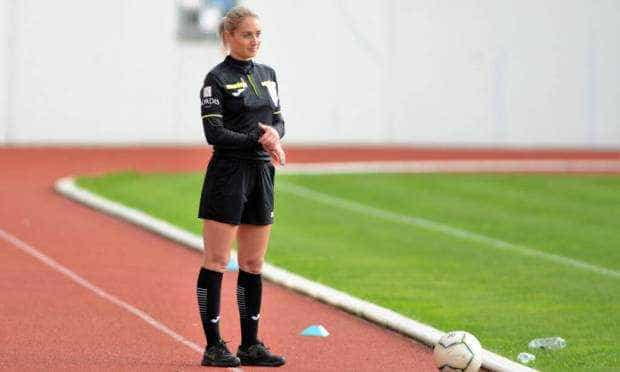 Meciul FC Botoșani – CS Mioveni arbitrat de o brigadă feminină