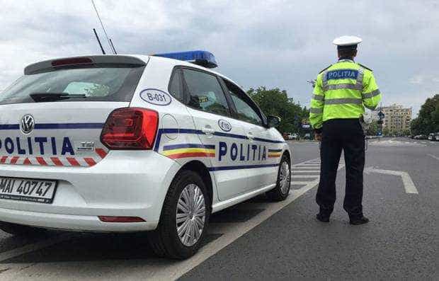 Tânăr din Pitești prins conducând agresiv! Frâna brusc pe șosea!