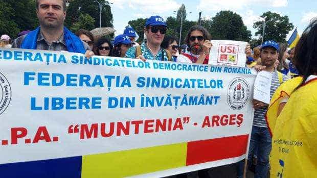 Profesorii din Argeș protestează astăzi la București
