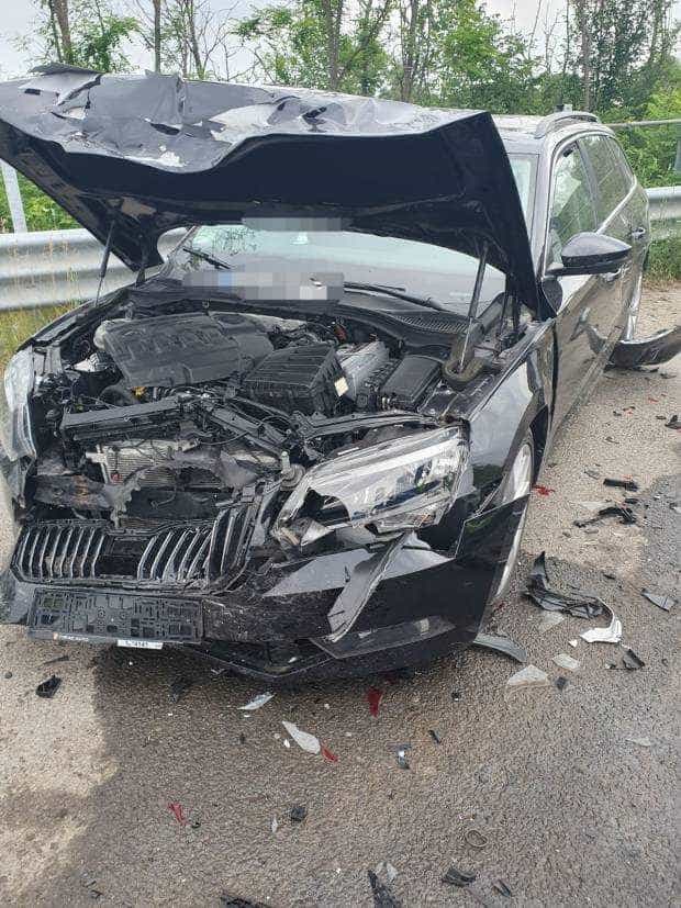 Accident la Căteasca, în Argeș. Trei mașini avariate!