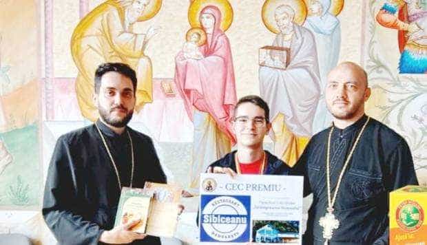 Piteşteanul Emanuel Mazăre – cel mai bun din ţară la Olimpiada de Matematică, a fost premiat de către Paraclisul Universitar „Întâmpinarea Domnului” din Piteşti