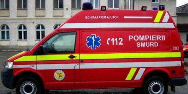 Accident lângă Colegiul „Dinicu Golescu” din Câmpulung. O rănită, dusă la spital