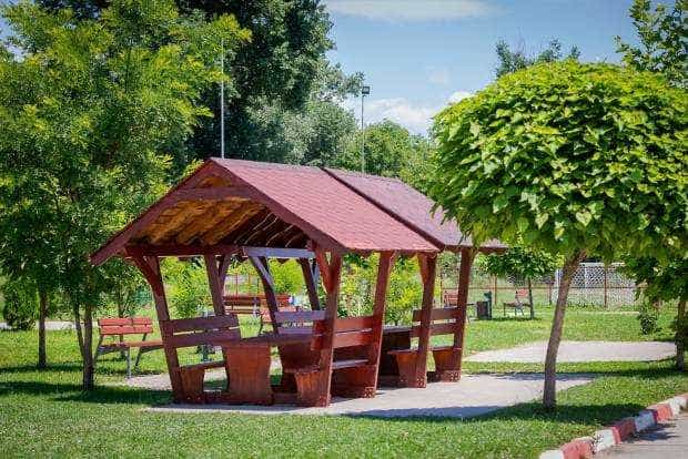 Argeș. Zona de picnic Făget, opt ore cu rezervare