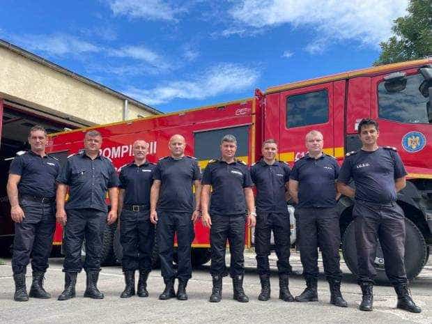 Nouă pompieri argeșeni, în misiune în Grecia