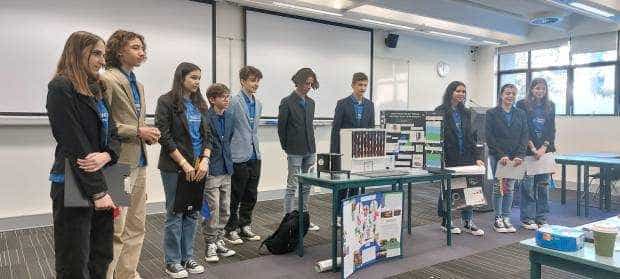 Echipa mică de la „Zinca”, rezultat bun la concursul de robotică de la Sydney. „Venim acasă cu experiențe noi”