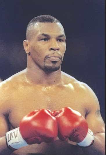 9 iulie 1997: Pugilistul american Mike Tyson a fost retras din sport pentru comportament nesportiv, după ce l-a mușcat pe Evander Holyfield de o ureche, în timpul meciului