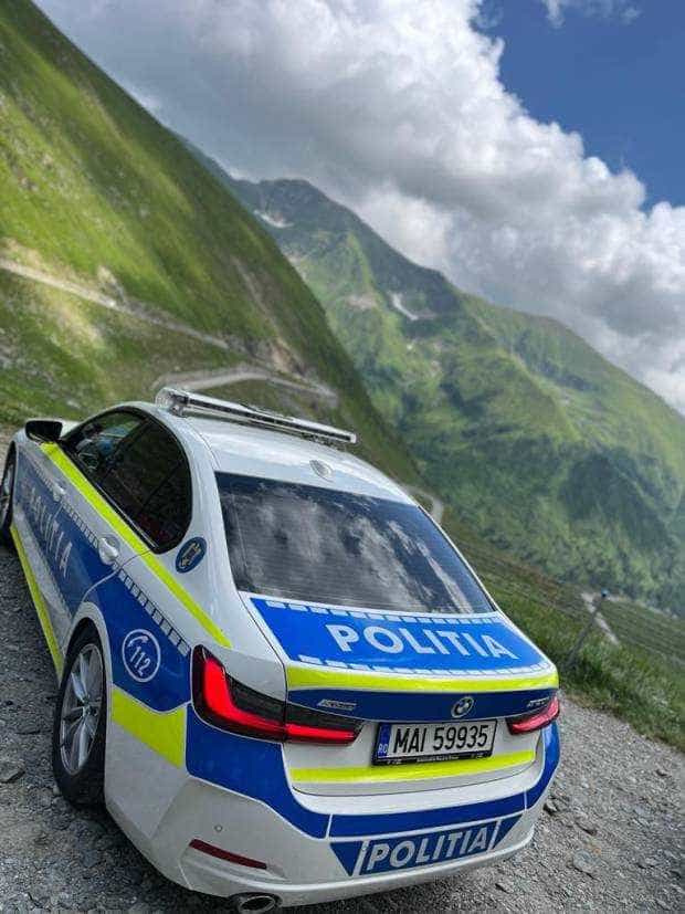 Poliția, la datorie pe Transfăgărășan. Motociclist amendat 