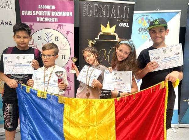 Doi elevi din Pitești sunt vicecampioni naționali la șah