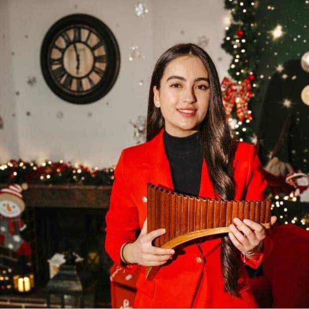 Argeșeanca Mădălina Lupu, eleva lui Gheorghe Zamfir, admisă prima la Universitatea de Muzică București