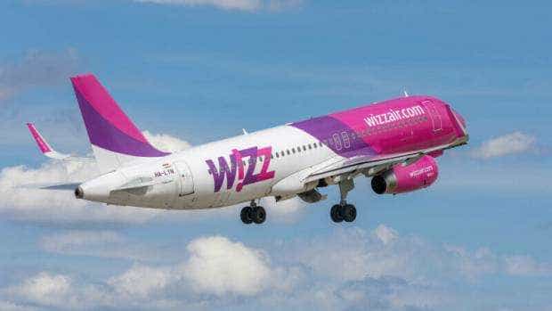 Wizz Air a anulat nouă zboruri într-o zi. Operatorul riscă suspendarea activității