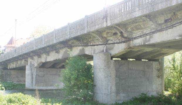 Podul Ţigăniei trece de la Consiliul Judeţean la municipiul Câmpulung
