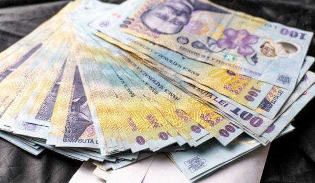 Probleme cu banii europeni şi la Rucăr. Un milion de lei daţi înapoi