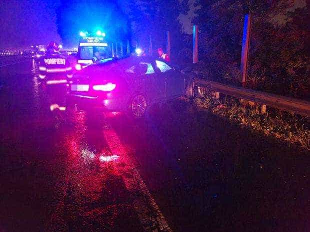 Accident pe A1 București-Pitești. A intrat cu mașina în parapet