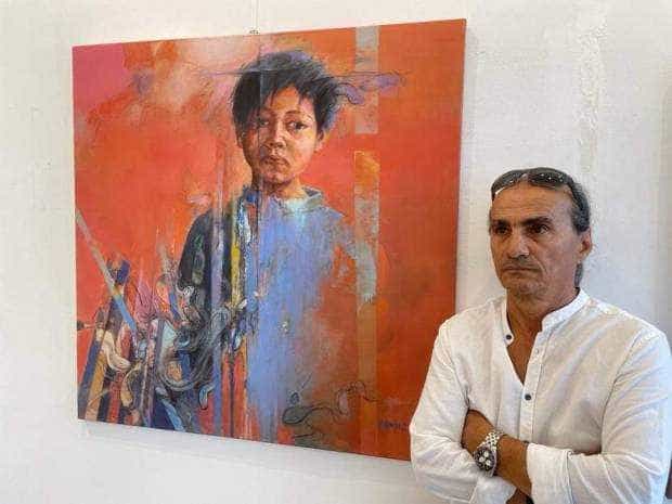 Expoziția „Glissando” a pictorului piteștean Sorin Dumitrescu Mihăești se bucură de mare succes la Tg. Jiu