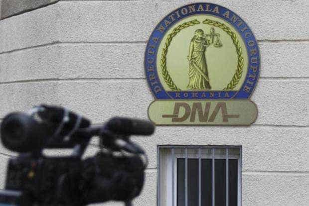 Șeful de lucrări de la UMF Carol Davila arestat preventiv. Este acuzat de luare de mită