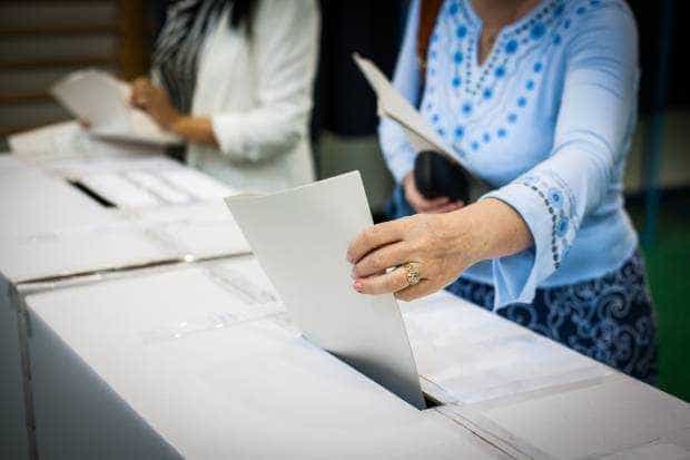 Sondaj Eurobarometru: 74% dintre români ar vota la alegeri europarlamentare
