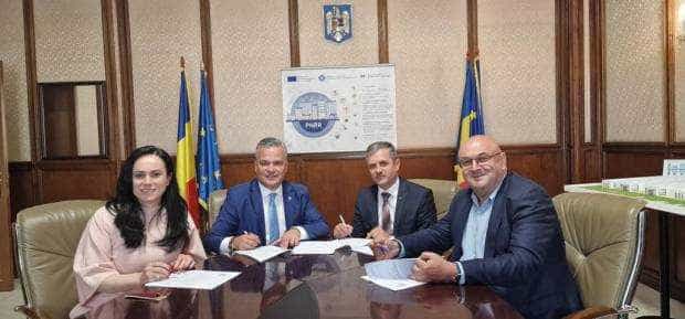 Primarii de la Recea și Hârsești au semnat contracte la Ministerul Dezvoltării. Vezi pentru ce!