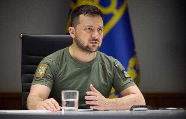 Cel puţin 31.000 de militari ucraineni, ucişi în doi ani de război, anunţă Zelenski 