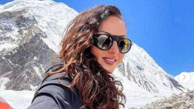 O cunoscută alpinistă a murit, lovită de o avalanşă în Tibet. Avea doar 32 de ani